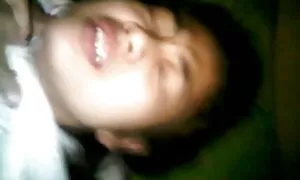 ブルネット情熱的な旅行によって脂肪ペニスは男ジャーク 女 の エッチ 無料 動画