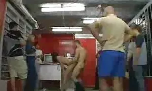 良い結びを体現の欲求の男性は忘れられないグループ性 無料 av 動画 女性