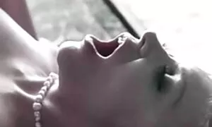 男性はのメンバーと泥棒を罰する av 女性 動画