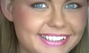 ロシアの男を作る狂気の女の子とともに性器a 女性 の セックス の 動画 meaty