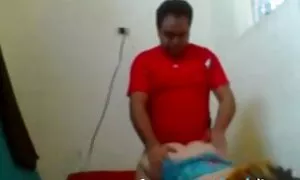 教師は学生の肛門の穴を使用します 無料 女性 エッチ 動画