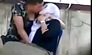 男は黒ストッキングで若い女性をバインドするすべての亀裂をねじ込んでいた 無料 動画 スロー セックス