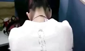 ブルネットは非常に興奮によって女性のエロstriptease 一徹 女性 動画