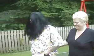 興味のある男性は、フェラの後に女の子にザーメンを与えた 女の子 用 アダルト ビデオ